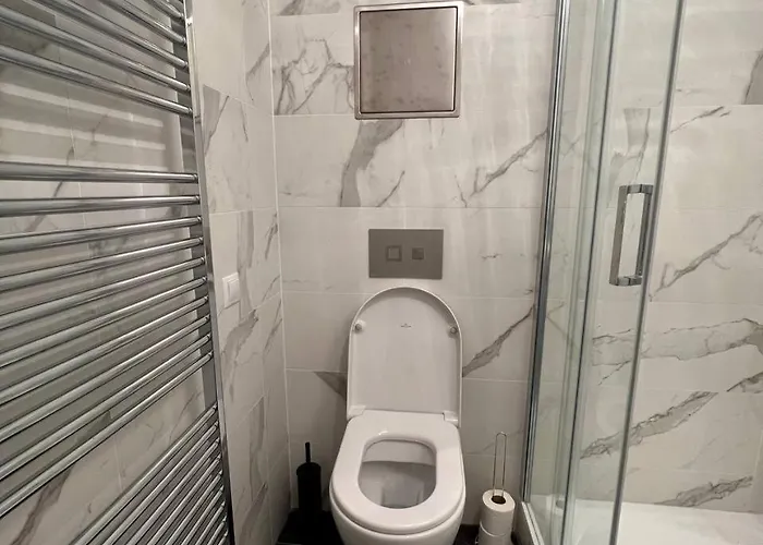 Apartman Urban Nest On Tyrsova 7 - Near Ip Pavlova Metro Prága
