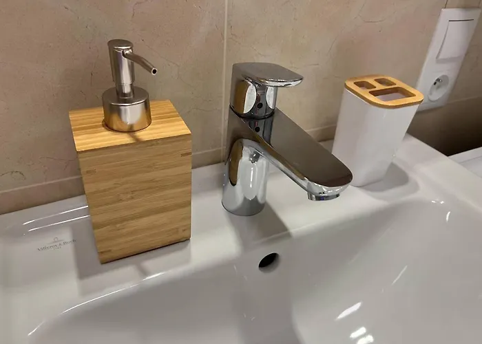 Apartman Urban Nest On Tyrsova 7 - Near Ip Pavlova Metro Prága