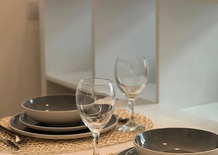 Urban Nest On Tyrsova 7 - Near Ip Pavlova Metro Apartman *