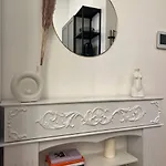 Urban Nest On Tyrsova 7 - Near Ip Pavlova Metro דירה *