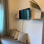 דירה Urban Nest On Tyrsova 7 - Near Ip Pavlova Metro
