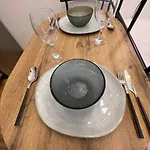 דירה Urban Nest On Tyrsova 7 - Near Ip Pavlova Metro פראג