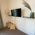 דירה Urban Nest On Tyrsova 7 - Near Ip Pavlova Metro *