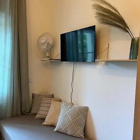 Appartement Urban Nest On Tyrsova 7 - Near Ip Pavlova Metro